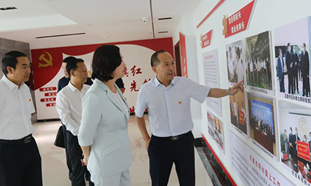 新港集團(tuán)紅領(lǐng)書記派駐單位——市城管局黨組書記、局長徐立娟一行調(diào)研座談